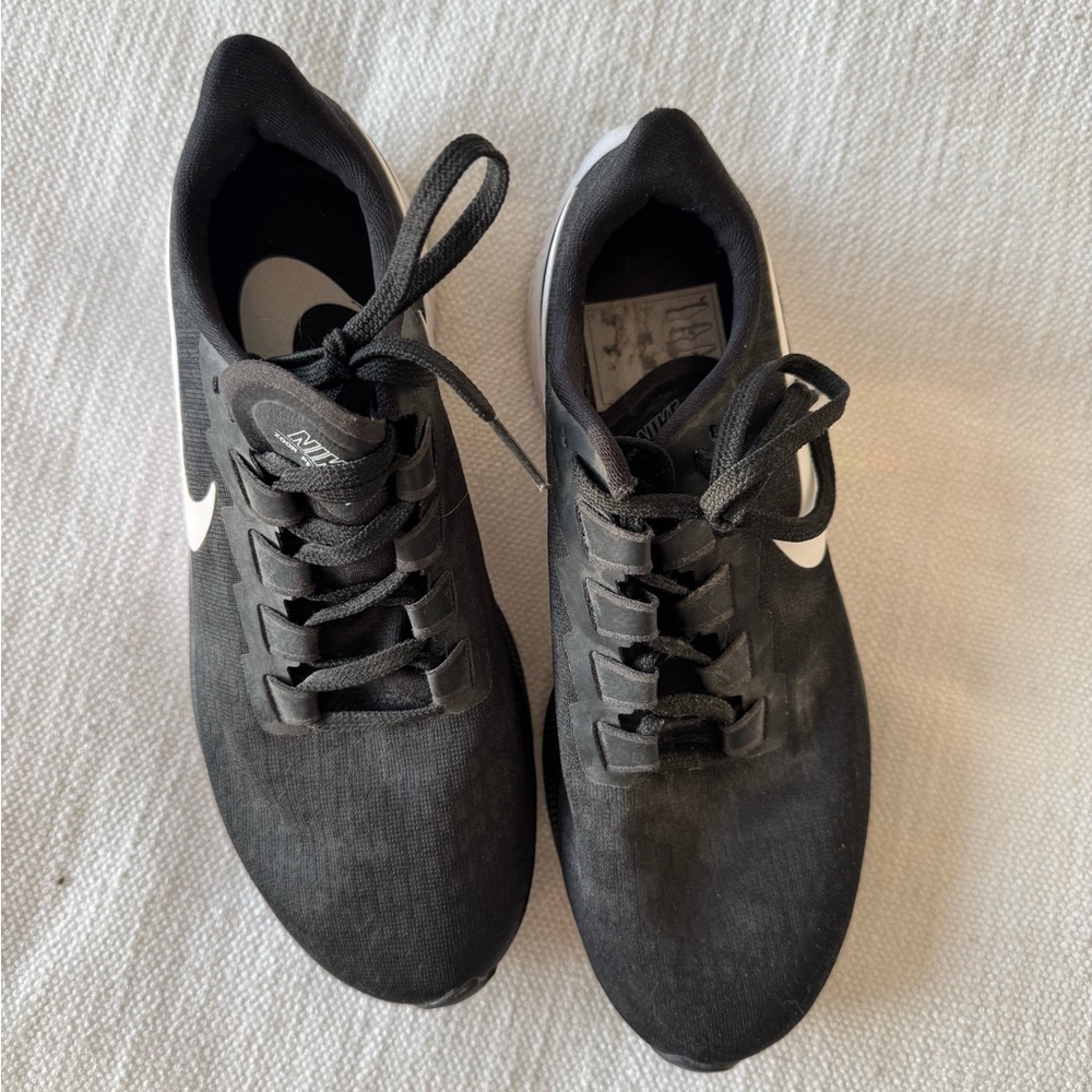 Nike Women’s Zoom Pegasus 37